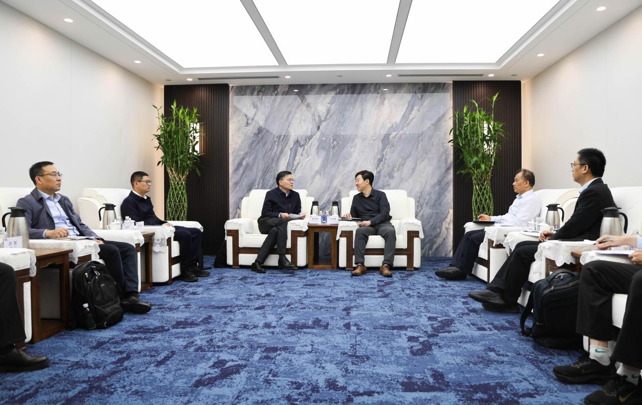 0880806010f3aef8a504